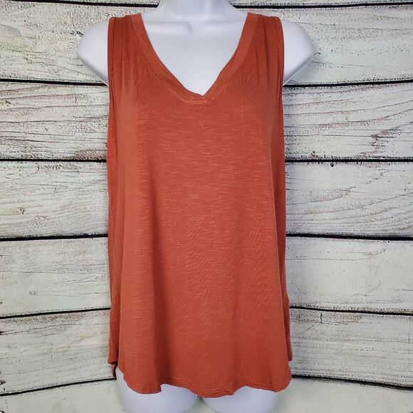 Maurices Rust Orange Sleeveless V-Neck Tank Top Size M Rayon Blend - Picture 1 of 6